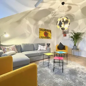 Spacy Tracy, Dein Feinzeit Apartment